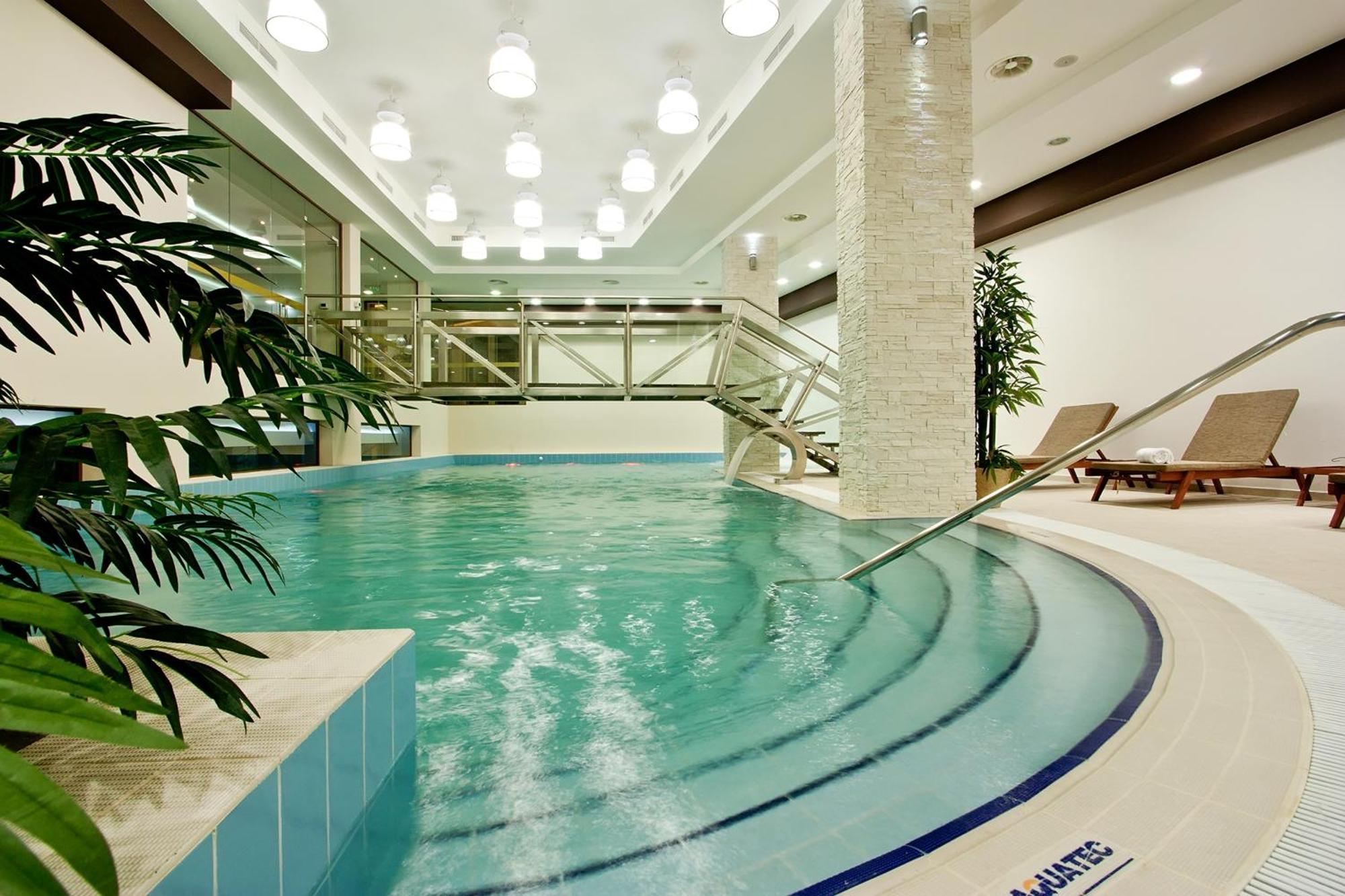 Hotel Earth & People & - Free Parking 4*
