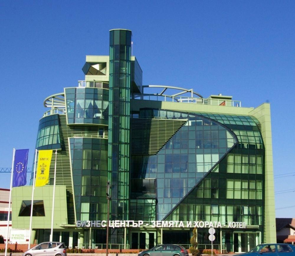 Earth & People & - Free Parking Hotel 4*