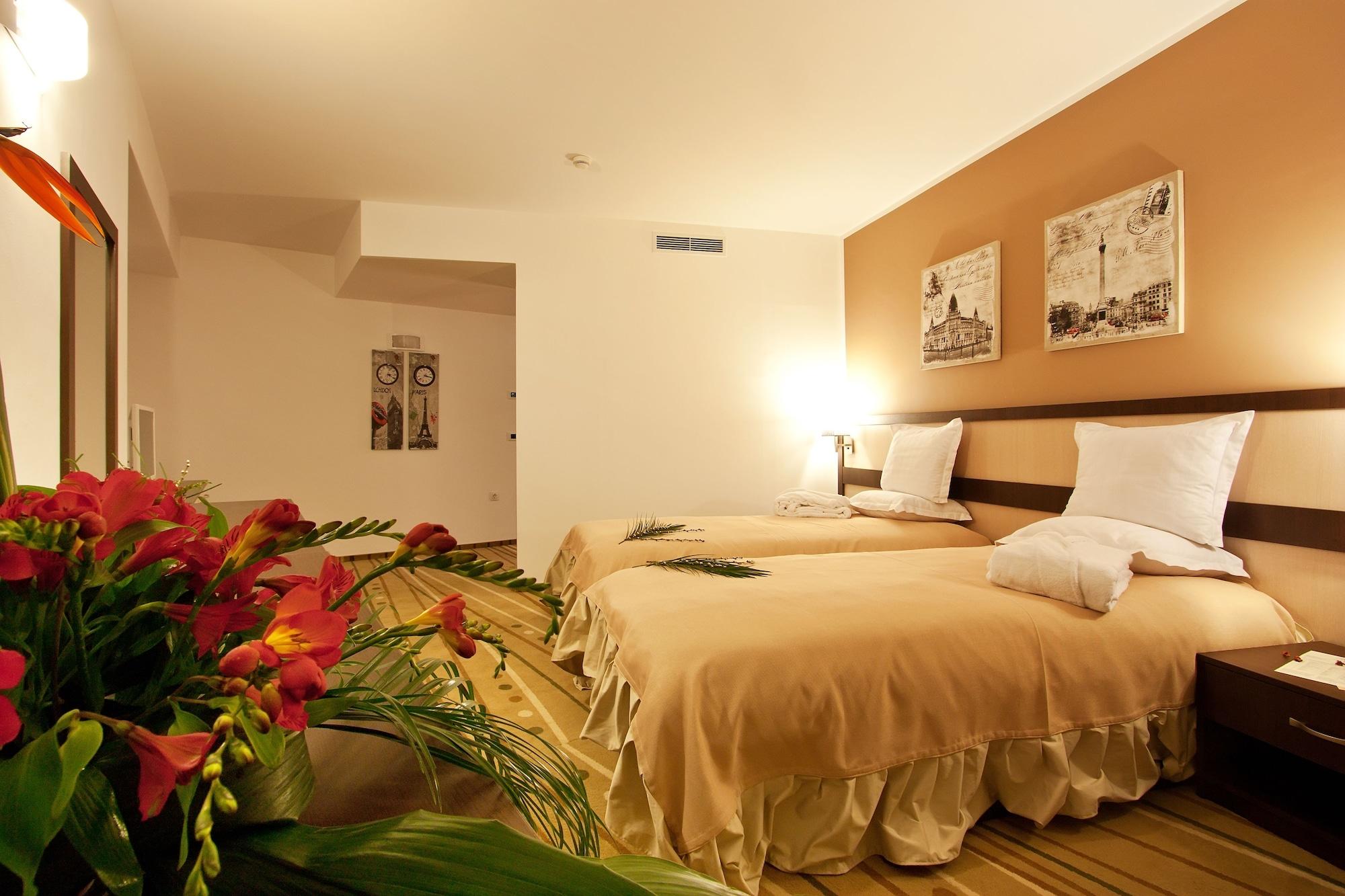 Earth & People & - Free Parking & Swimming Pool 4* Sofia